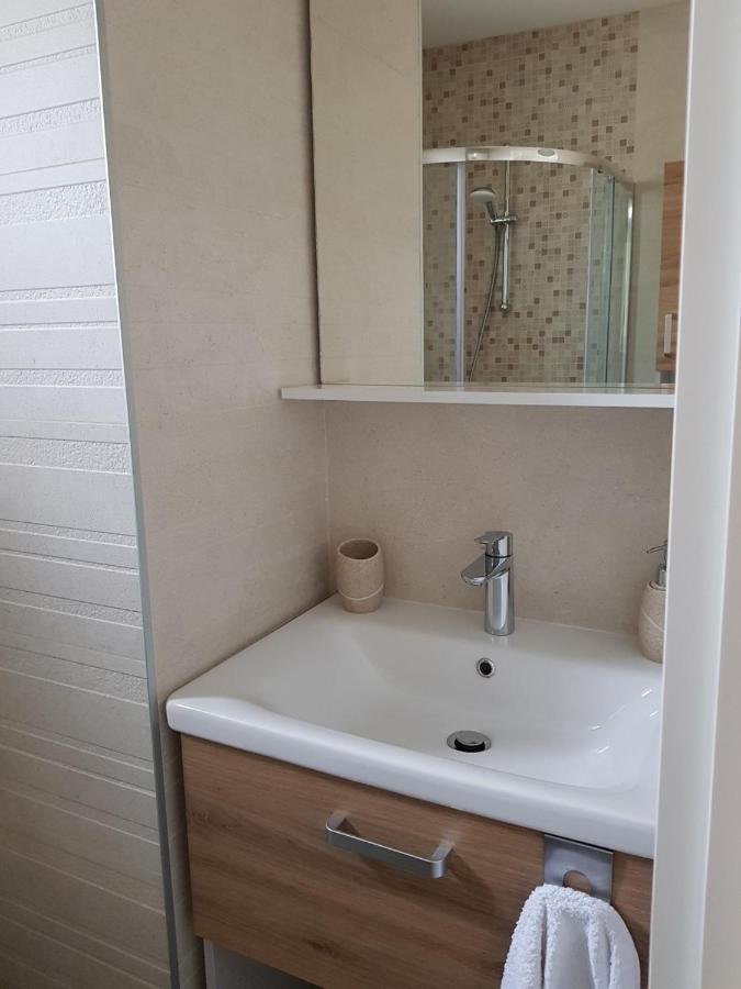 Apartman Luka Novigrad Istria Eksteriør bilde